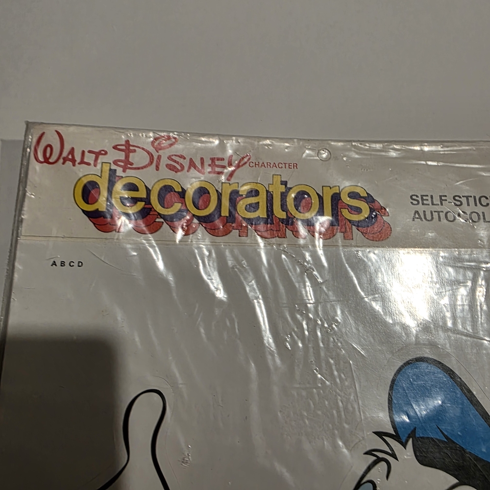 Vintage Walt Disney Donald Duck Decorators Self-Sticking Decal Sticker Lot of 2 - Picture 4 of 11